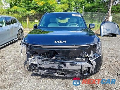 Piąte zdjęcie samochodu w środku: 2024 KIA EV9 GT LINE VIN:KNDAEFS5XR6020316 - miniatura