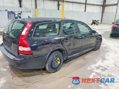 Trzecie zdjęcie samochodu z tyłu: 2005 VOLVO V50 2.4I VIN:YV1MW382X52051289 - miniatura