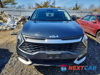 Piąte zdjęcie samochodu w środku: 2023 KIA SPORTAGE LX VIN:KNDPUCAG0P7025143 - miniatura