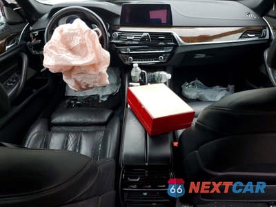 Zdjęcie 8 z 11 samochodu: 2018 BMW 540 XI VIN:WBAJE7C50JWC56532 - miniatura