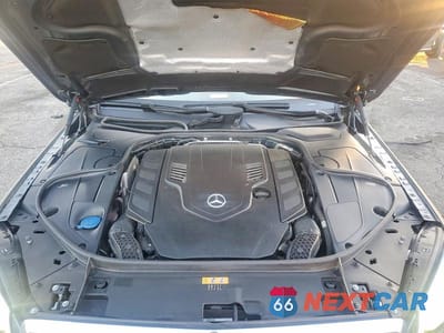 Zdjęcie 11 z 12 samochodu: 2018 MERCEDES-BENZ S 560 VIN:WDDUG8DB0JA368218 - miniatura