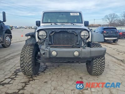 Piąte zdjęcie samochodu w środku: 2010 JEEP WRANGLER UNLIMITED SPORT VIN:1J4BA3H10AL108004 - miniatura