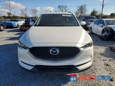 Piąte zdjęcie samochodu w środku: 2017 MAZDA CX-5 SPORT VIN:JM3KFABL5H0125969 - miniatura