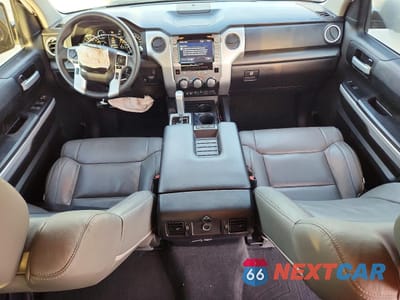 Zdjęcie 8 z 13 samochodu: 2021 TOYOTA TUNDRA SR5 VIN:5TFEY5F1XMX297982 - miniatura