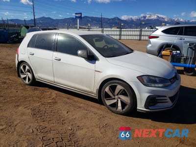 Czwarte zdjęcie samochodu z boku: 2018 VOLKSWAGEN GTI S/SE VIN:3VW447AU6JM289008 - miniatura