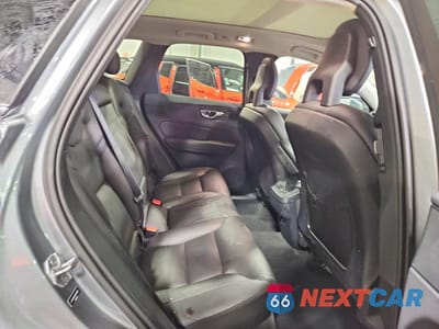 Zdjęcie 11 z 12 samochodu: 2019 VOLVO XC60 T5 VIN:LYV102RK9KB191668 - miniatura