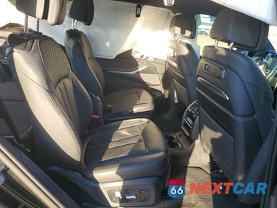 Zdjęcie 11 z 14 samochodu: 2024 BMW X7 M60I VIN:5UX33EM04R9V48943 - miniatura