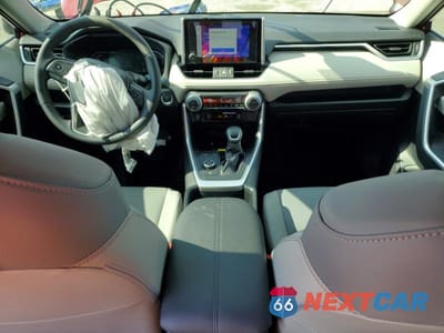 Zdjęcie 8 z 13 samochodu: 2024 TOYOTA RAV4 VIN:JTMB6RFV0RD136889 - miniatura