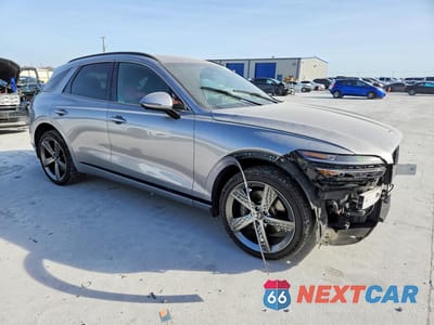 Czwarte zdjęcie samochodu z boku: 2023 GENESIS GV70 2.5T STANDARD VIN:KMUMADTB3PU106705 - miniatura