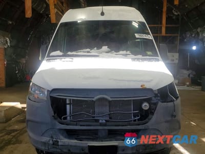 Piąte zdjęcie samochodu w środku: 2019 MERCEDES BENZ SPRINTER 2500 DELIVERY VAN VIN:WD4FF1CD2KT009190 - miniatura