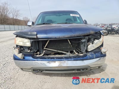 Piąte zdjęcie samochodu w środku: 2002 GMC NEW SIERRA C1500 VIN:1GTEC14T62Z162897 - miniatura