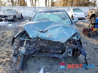 Piąte zdjęcie samochodu w środku: 2005 TOYOTA COROLLA LE VIN:2T1BR30E25C413319 - miniatura