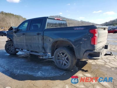 Drugie zdjęcie samochodu z przodu: 2026 CHEVROLET SILVERADO K1500 TRAIL BOSS CUSTOM VIN:3GCPKCEK5TG161111 - miniatura