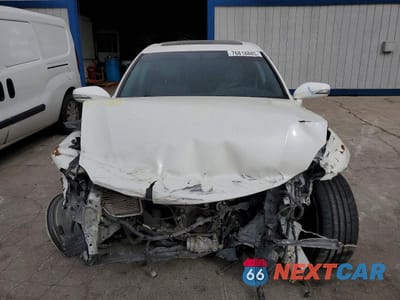 Piąte zdjęcie samochodu w środku: 2012 LEXUS IS 350 VIN:JTHBE5C29C5030771 - miniatura