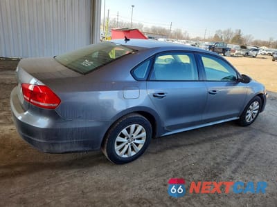 Trzecie zdjęcie samochodu z tyłu: 2012 VOLKSWAGEN PASSAT S VIN:1VWAH7A31CC028534 - miniatura