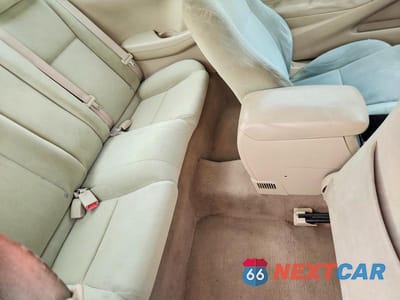 Zdjęcie 10 z 12 samochodu: 2006 TOYOTA CAMRY SOLARA SE VIN:4T1CE38P46U684193 - miniatura