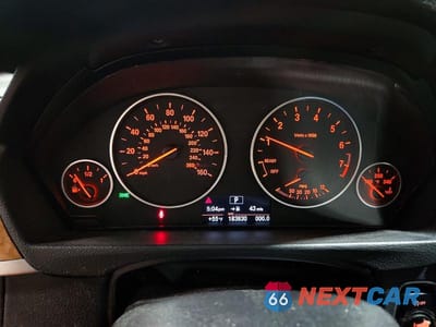 Zdjęcie 9 z 11 samochodu: 2013 BMW 328 XI VIN:WBA3B3G55DNR80423 - miniatura