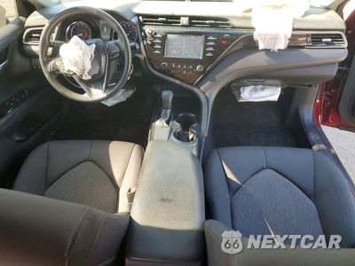 Zdjęcie 8 z 13 samochodu: 2019 TOYOTA CAMRY L VIN:4T1B11HK4KU755788 - miniatura
