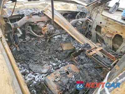 Zdjęcie 8 z 11 samochodu: 2019 CHEVROLET SILVERADO HD UTILITY / SERVICE TRUCK VIN:1GB3KVCG0KF148280 - miniatura