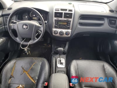 Zdjęcie 8 z 13 samochodu: 2006 KIA NEW SPORTAGE VIN:KNDJF723467168100 - miniatura