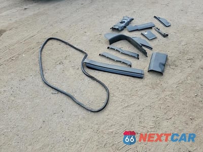 Zdjęcie 13 z 13 samochodu: 2023 CHEVROLET TAHOE C1500 VIN:1GNSCLED3PR398864 - miniatura