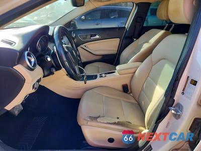 Zdjęcie 7 z 12 samochodu: 2015 MERCEDES-BENZ GLA 250 VIN:WDCTG4EB3FJ109088 - miniatura