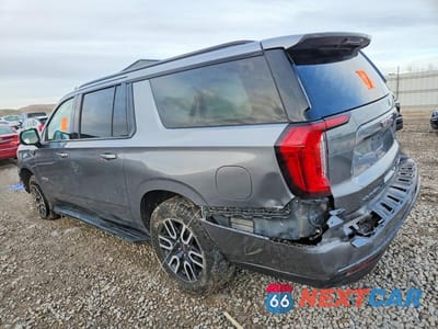 Drugie zdjęcie samochodu z przodu: 2021 GMC YUKON XL K1500 AT4 VIN:1GKS2HKD7MR281625 - miniatura