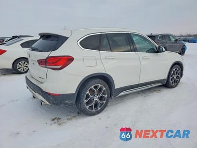 Trzecie zdjęcie samochodu z tyłu: 2021 BMW X1 XDRIVE28I VIN:WBXJG9C07M5S43803 - miniatura
