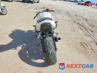 Czwarte zdjęcie samochodu z boku: 2004 SUZUKI GSX-R600 K VIN:JS1GN7CA642110827 - miniatura