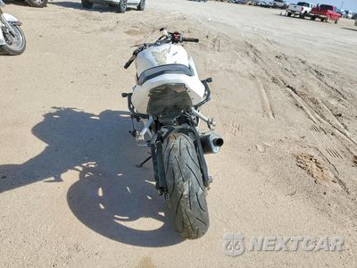 Czwarte zdjęcie samochodu z boku: 2004 SUZUKI GSX-R600 K VIN:JS1GN7CA642110827 - miniatura