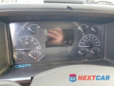 Zdjęcie 8 z 10 samochodu: 2020 VOLVO VN VNL - SEMI TRUCK VIN:4V4NC9TH4LN253305 - miniatura