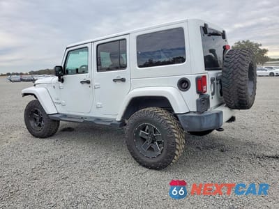 Drugie zdjęcie samochodu z przodu: 2017 JEEP WRANGLER UNLIMITED SAHARA VIN:1C4BJWEG3HL525935 - miniatura