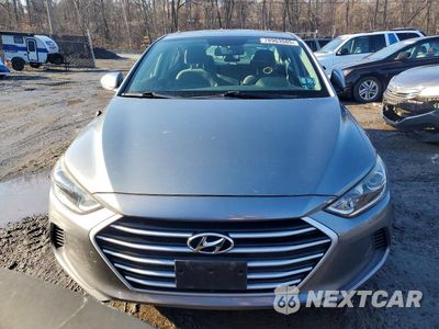 Piąte zdjęcie samochodu w środku: 2017 HYUNDAI ELANTRA SE VIN:KMHD84LF8HU224909 - miniatura