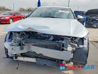 Piąte zdjęcie samochodu w środku: 2022 POLESTAR 2 VIN:LPSED3KA5NL074353 - miniatura