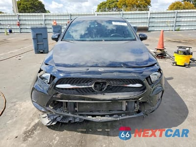 Piąte zdjęcie samochodu w środku: 2021 MERCEDES-BENZ A 220 VIN:W1K3G4EB4MJ315870 - miniatura