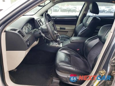 Zdjęcie 7 z 12 samochodu: 2006 CHRYSLER 300C SRT-8 VIN:2C3KA73W56H330692 - miniatura