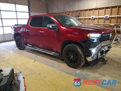 Czwarte zdjęcie samochodu z boku: 2020 CHEVROLET SILVERADO K1500 LTZ VIN:1GCUYGET5LZ119815 - miniatura