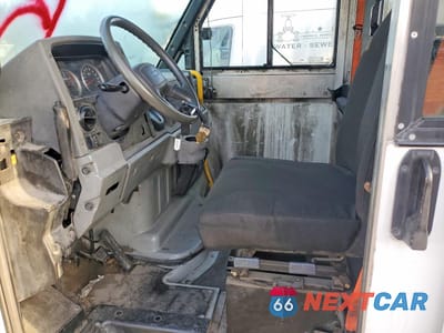 Zdjęcie 7 z 12 samochodu: 2012 ISUZU NPR VIN:JALB4T173C7W00726 - miniatura