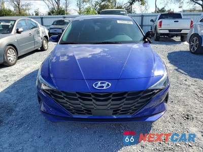 Piąte zdjęcie samochodu w środku: 2023 HYUNDAI ELANTRA SEL VIN:KMHLS4AG0PU558049 - miniatura