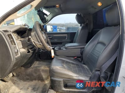 Zdjęcie 7 z 12 samochodu: 2014 RAM 5500 FLATBED TRUCK VIN:3C7WRMDL6EG212581 - miniatura