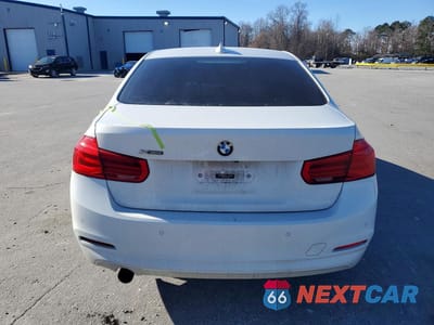 Zdjęcie 6 z 12 samochodu: 2016 BMW 320 XI VIN:WBA8A3C50GK690322 - miniatura