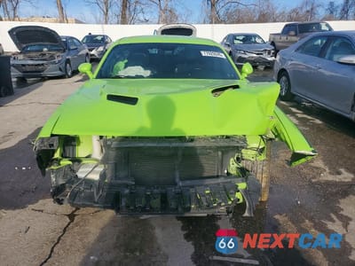 Piąte zdjęcie samochodu w środku: 2015 DODGE CHALLENGER SXT PLUS VIN:2C3CDZBT8FH794140 - miniatura