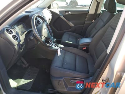 Zdjęcie 7 z 12 samochodu: 2010 VOLKSWAGEN TIGUAN SE VIN:WVGBV7AX6AW508188 - miniatura