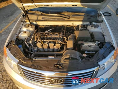 Zdjęcie 11 z 12 samochodu: 2009 KIA OPTIMA LX VIN:KNAGE228895293447 - miniatura