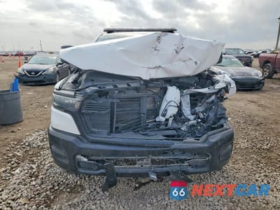 Piąte zdjęcie samochodu w środku: 2025 RAM 1500 TRADESMAN VIN:1C6RRFGG2SN604018 - miniatura