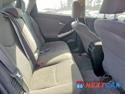 Zdjęcie 10 z 12 samochodu: 2013 TOYOTA PRIUS TWO VIN:JTDKN3DU8D1617462 - miniatura