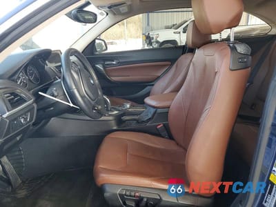 Zdjęcie 7 z 11 samochodu: 2015 BMW 228 I SULEV VIN:WBA1F9C58FV544141 - miniatura