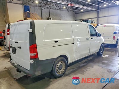 Trzecie zdjęcie samochodu z tyłu: 2022 MERCEDES BENZ METRIS VIN:W1YV0CEY9N3954933 - miniatura