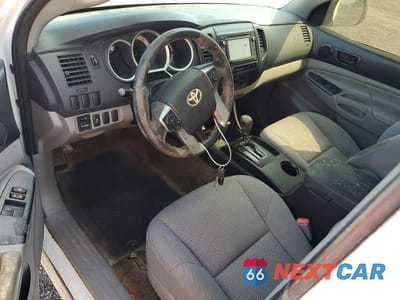 Zdjęcie 8 z 11 samochodu: 2015 TOYOTA TACOMA BASE VIN:5TFTX4CN4FX065408 - miniatura