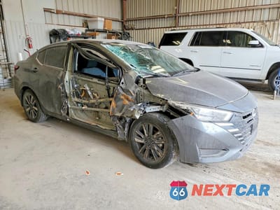 Czwarte zdjęcie samochodu z boku: 2025 NISSAN VERSA SV VIN:3N1CN8EV2SL813091 - miniatura
